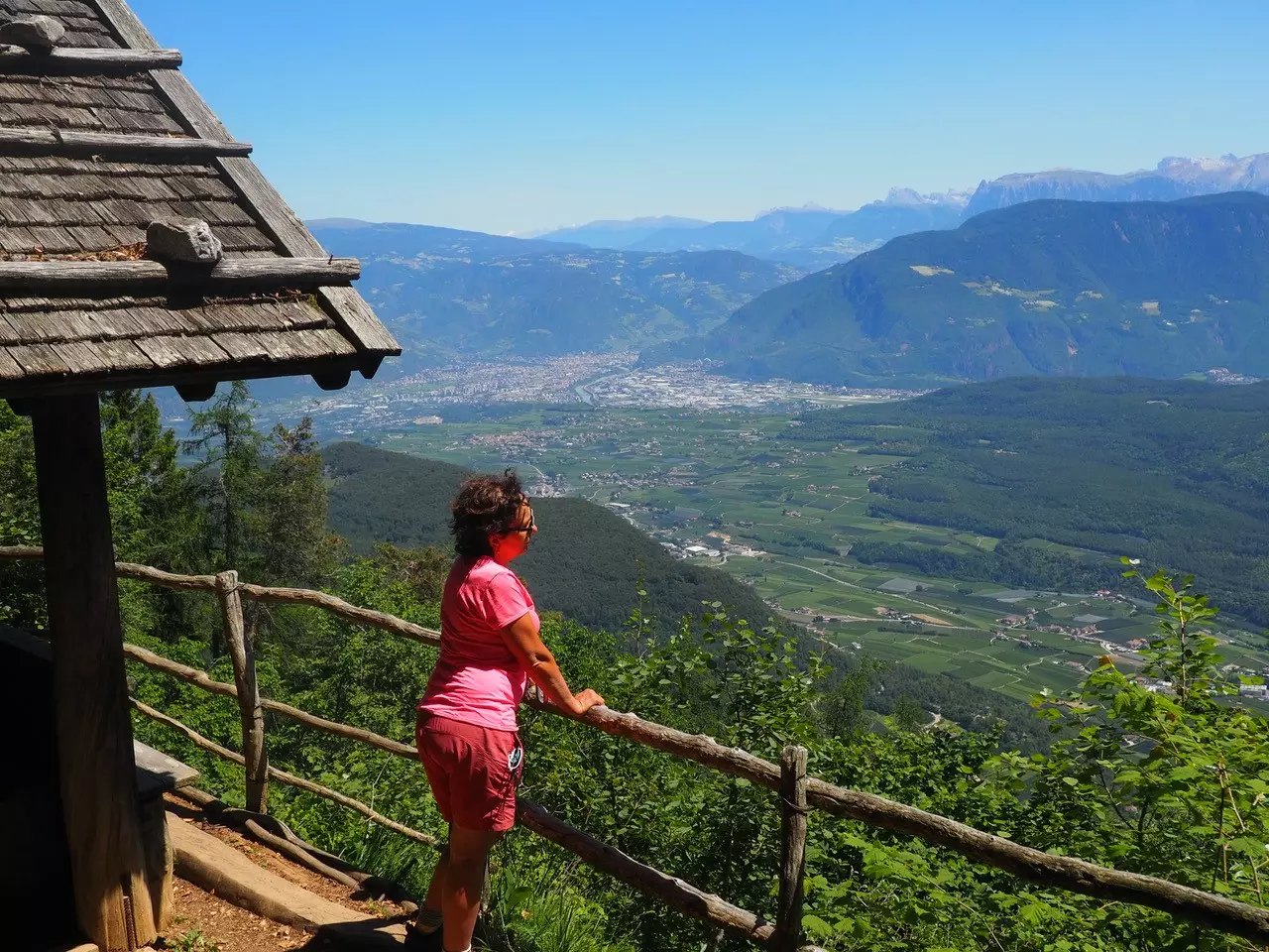 Mit der Seilbahn auf die Mendel - Tourist guides and tourist leaders in  South Tyrol